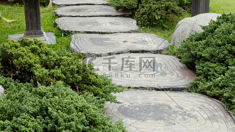 新铺草坪自动喷灌系统设置要点解析
